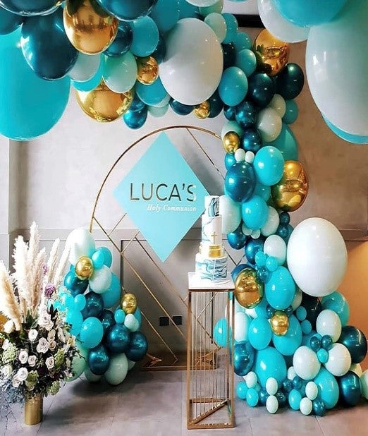 Arche 67 ballons turquoise, bleu et doré pour anniversaire, mariage et baby shower